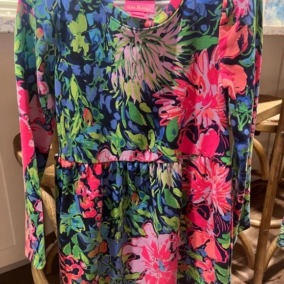 Lily Pulitzer girls size S (4-5) dress and Rare mommy’s matching jacket size S - Picture 2 of 10